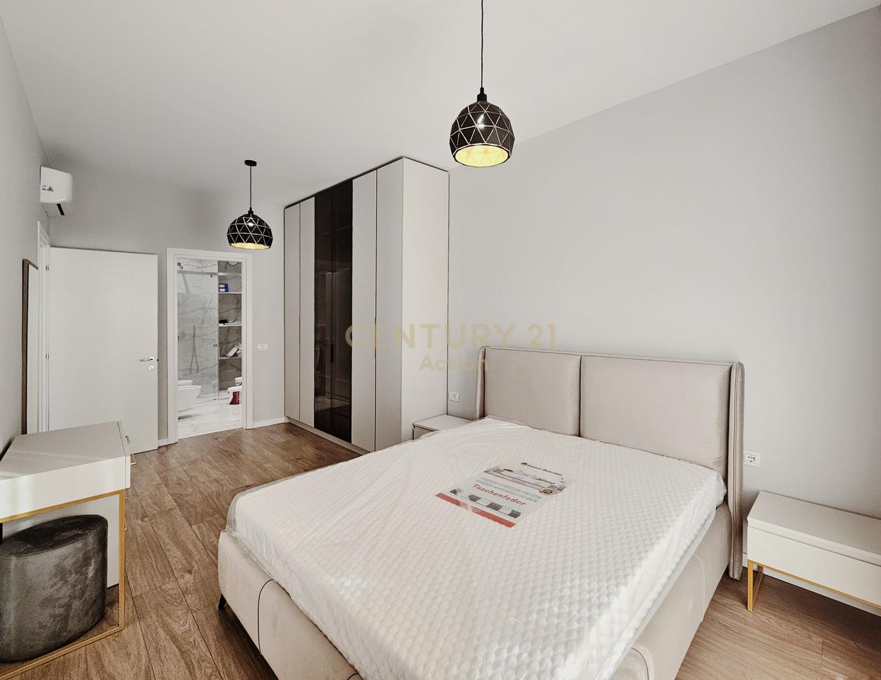 APARTAMENT 2+1+ POST PARKIMI ME QIRA TEK ROSE GARDEN RESIDENCE!