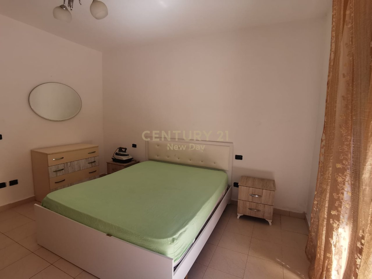 SECONDO PIANO DI UNA VILLA IN AFFITTO A SHIJAK!
