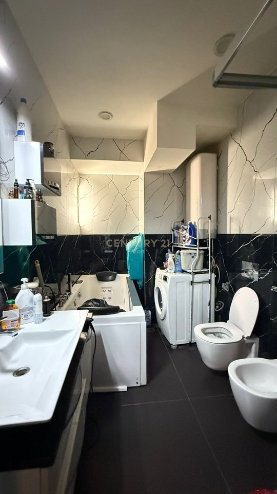APARTMENT 2+1 FOR SALE, NEAR THE DURRES MUSEUM!