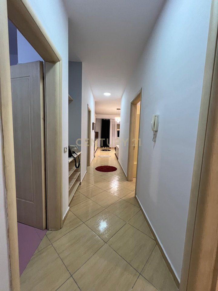 Jepet me qira apartament 2+1+2 prane kompleksit Delijorgji