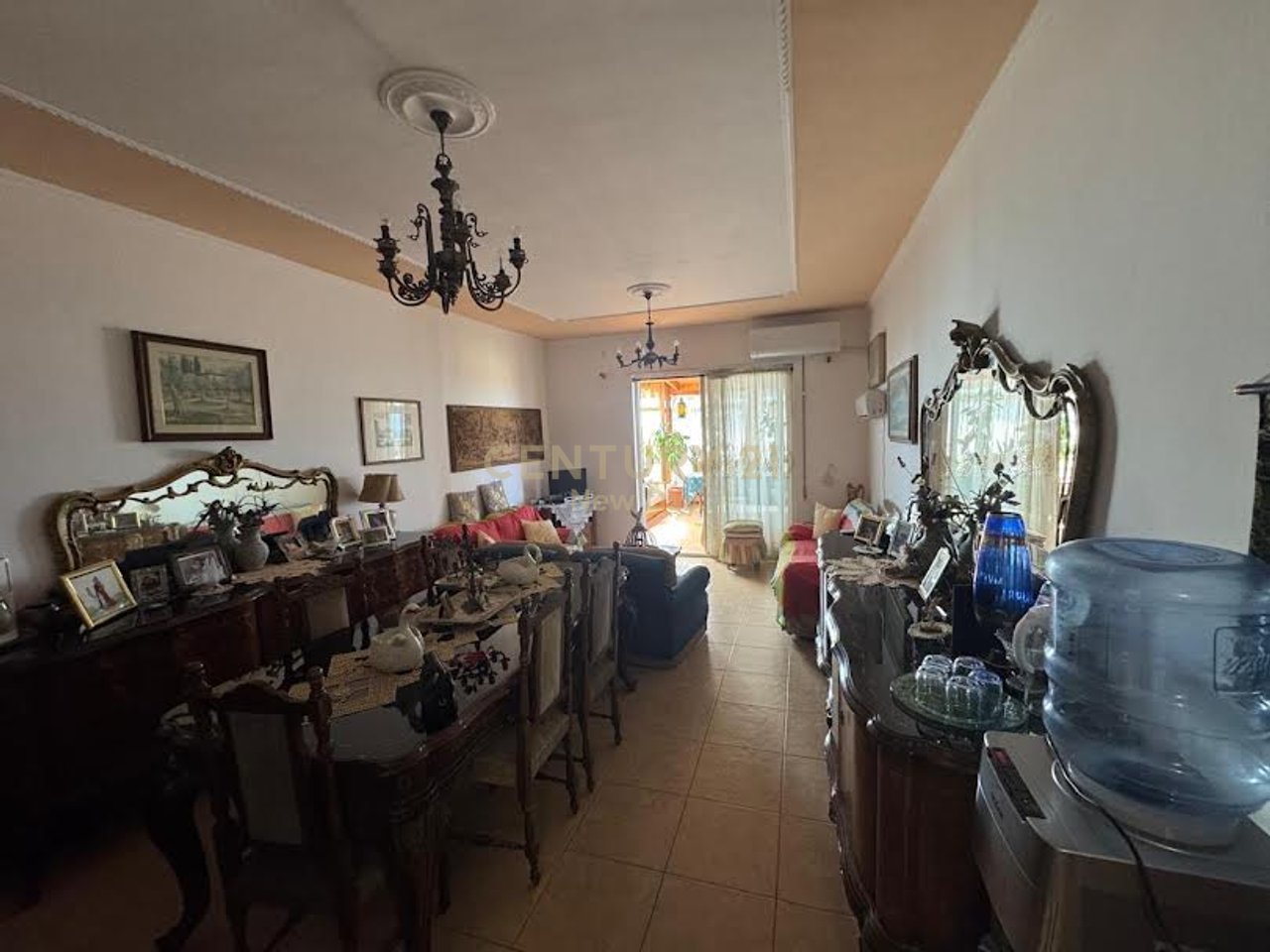 2+1+2+Porches in vendita