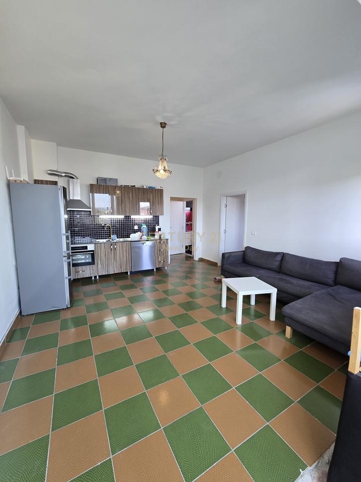 SHITET APARTAMENT 1+1 TEK MALI I ROBIT!