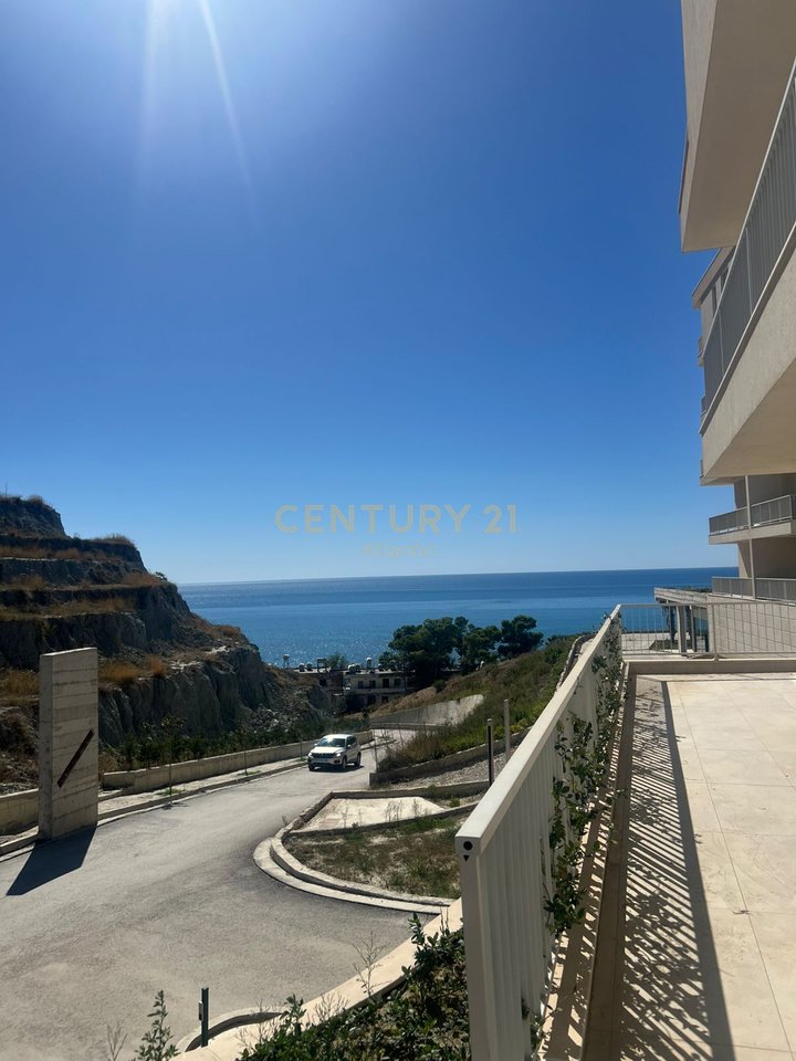 APARTMENT 2+1+2 FOR SALE IN THE DYRRAKIUM COMPLEX IN DURRES!