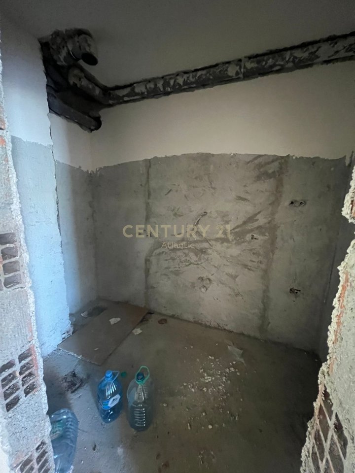 APARTMENT 2+1+2 FOR SALE IN THE DYRRAKIUM COMPLEX IN DURRES!