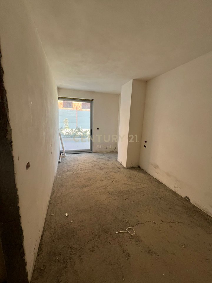 APARTMENT 2+1+2 FOR SALE IN THE DYRRAKIUM COMPLEX IN DURRES!