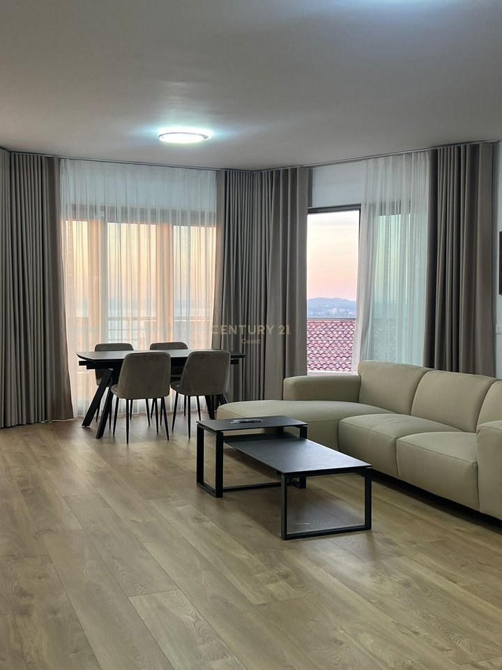 APPARTAMENTO DI LUSSO 2+1+2 IN AFFITTO, VISTA MARE COMPLETA IN ACQUA FREDDA, VLORE!