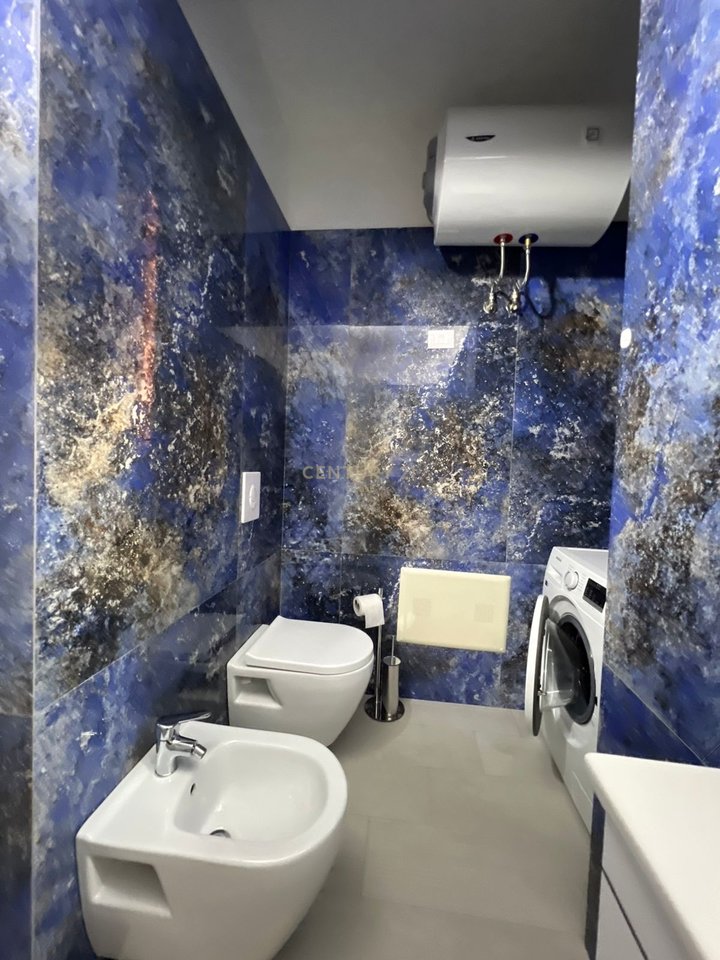 APPARTAMENTO DI LUSSO 2+1+2 IN AFFITTO, VISTA MARE COMPLETA IN ACQUA FREDDA, VLORE!