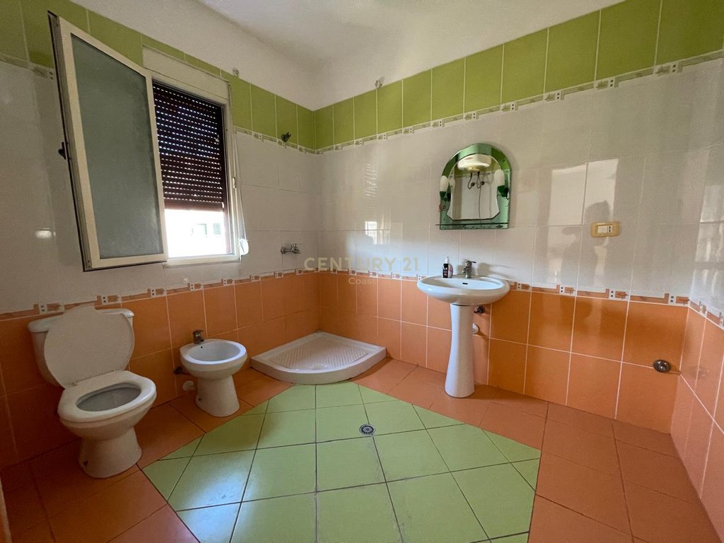 TE RRUGA E CIPAJVE, NE VLORE , SHESIM APARTAMENT 1+1!!!