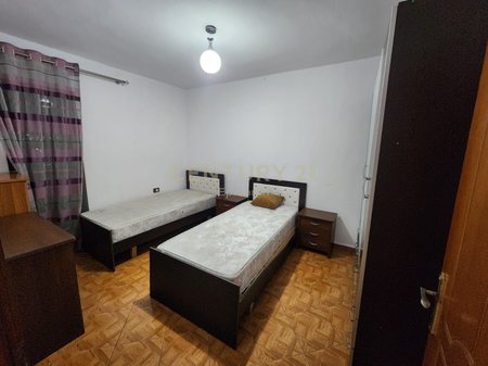 Appartamento 3+1 in affitto a Treshi Ura e Institutit, Tirana - 390€ | 89 m²
