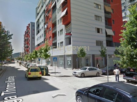 COMMERCIAL SPACE FOR SALE IN THE MISTO MAMES AREA!
