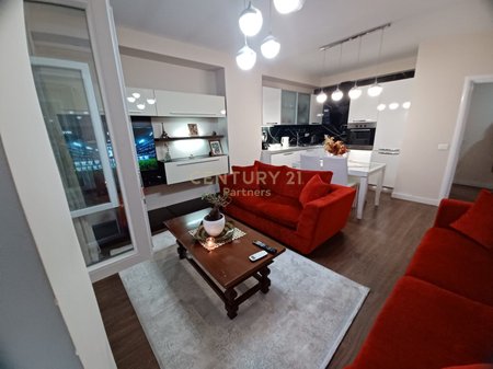 Appartamento Shesim 2+1 con Posto Auto – Zona QSUT