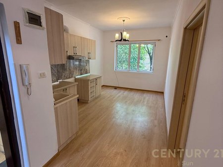 Appartamento 2+1 in affitto in via Myslym Shyri.