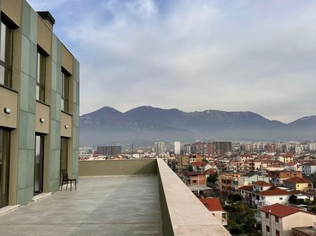 AFFITTO UNO SPAZIO DUPLEX PER UFFICIO SU NEW BOULEVARD!