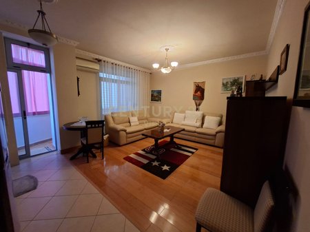Appartamento 2+1+2 bagni in vendita a Rus, Shkodër - €150.000 | 90 m²