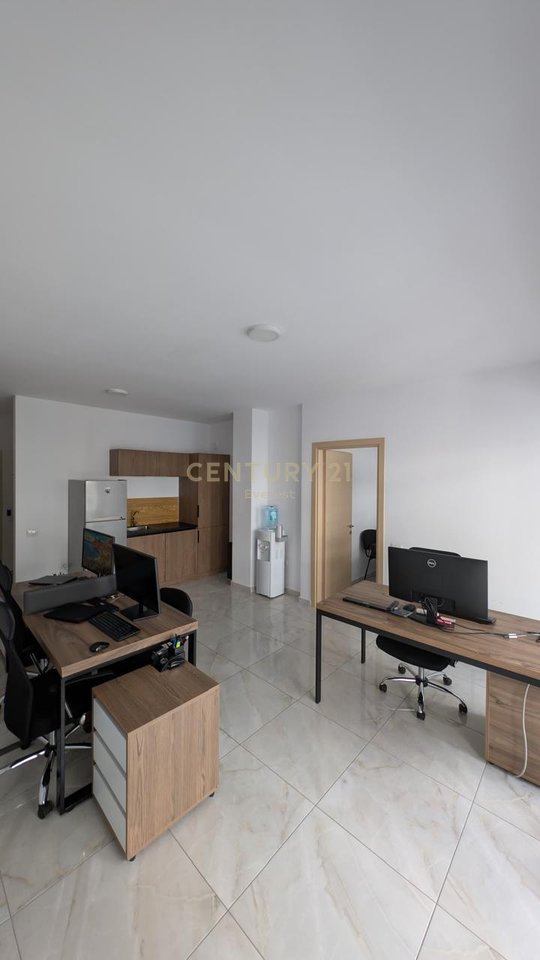 ZOGU I ZI, OFFICE FOR RENT