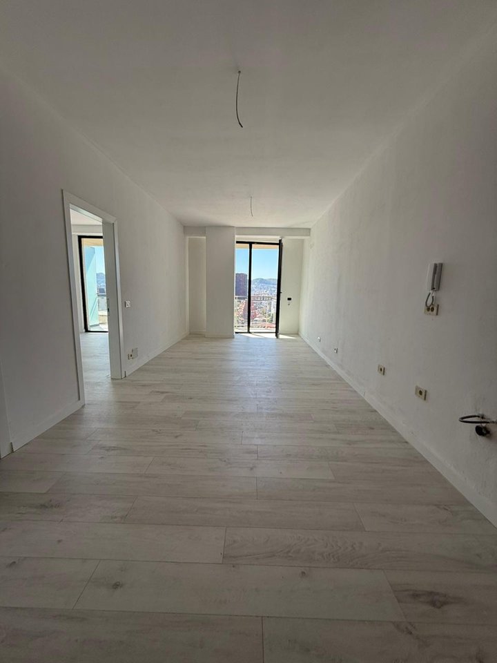 APPARTAMENTO IN AFFITTO PER UFFICI AL GOLDEN RESIDENCE (MINE PEZA RESIDENCE)