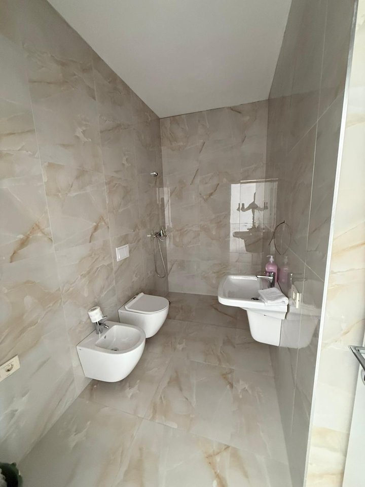 APPARTAMENTO IN AFFITTO PER UFFICI AL GOLDEN RESIDENCE (MINE PEZA RESIDENCE)