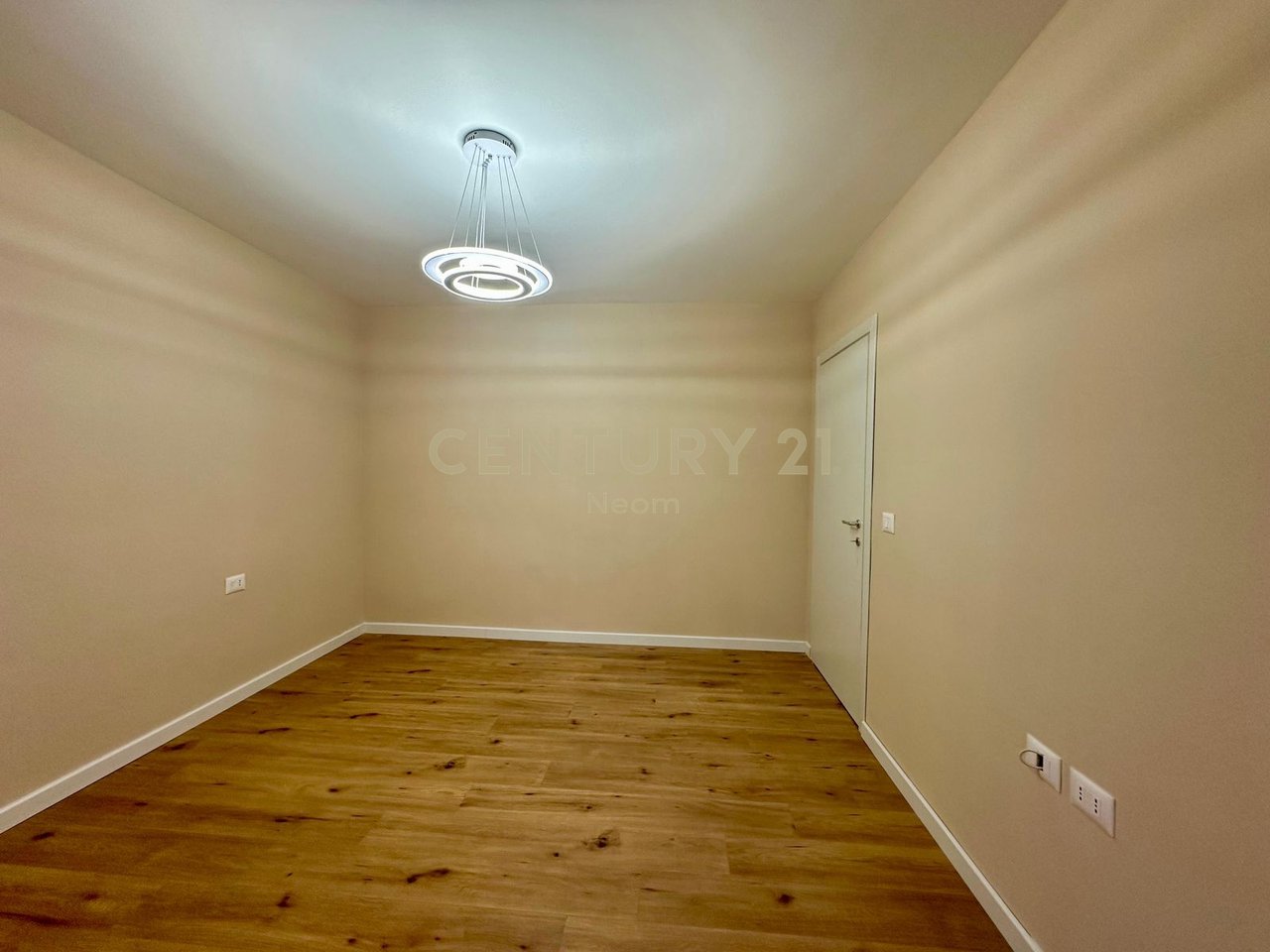 Appartamento 1+1 in vendita a Kombinat, via Fabrika e Qelqit
