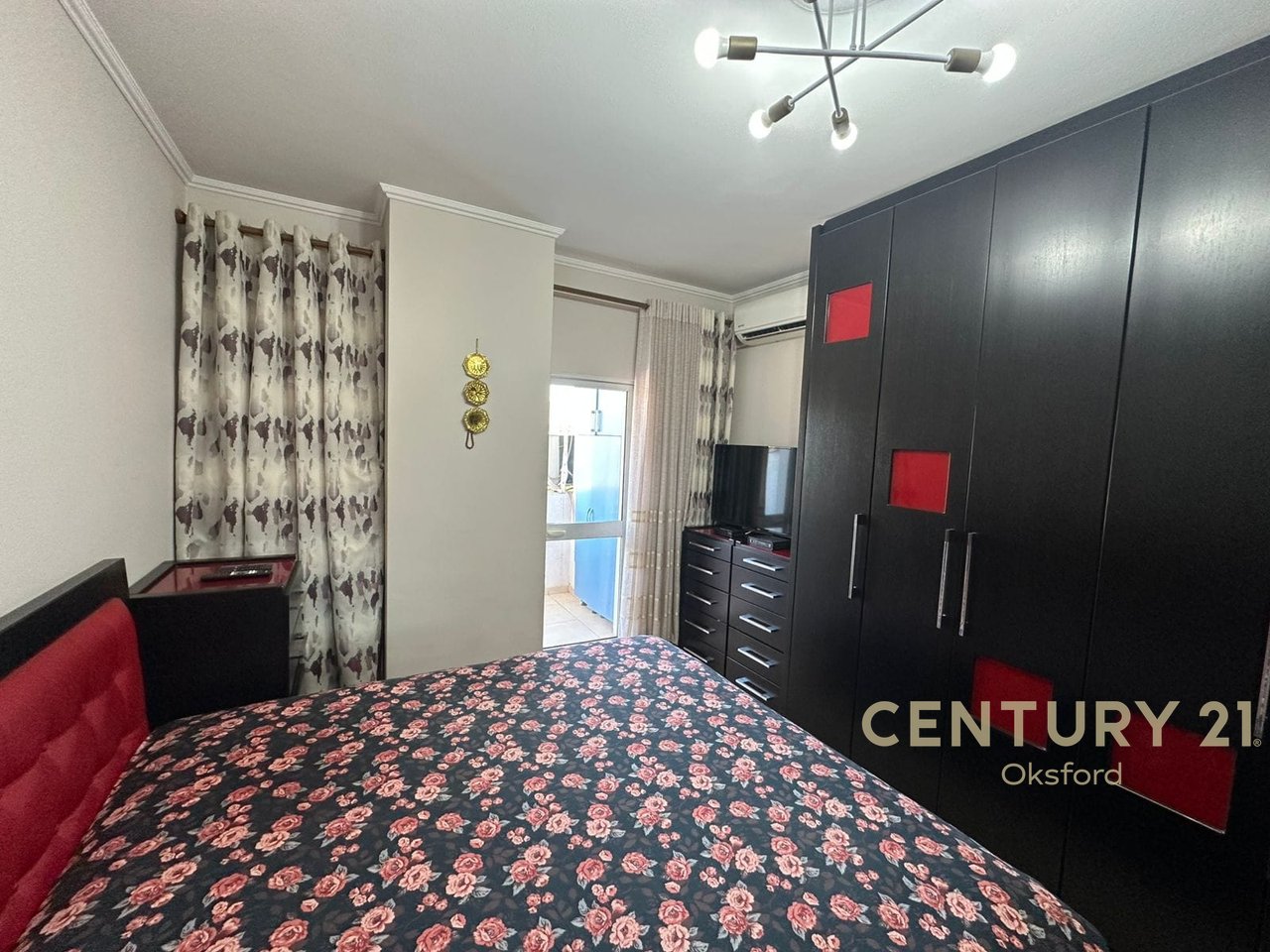 SHESIM APARTAMENT 2+1+2 NE ZONEN E DON BOSKOS