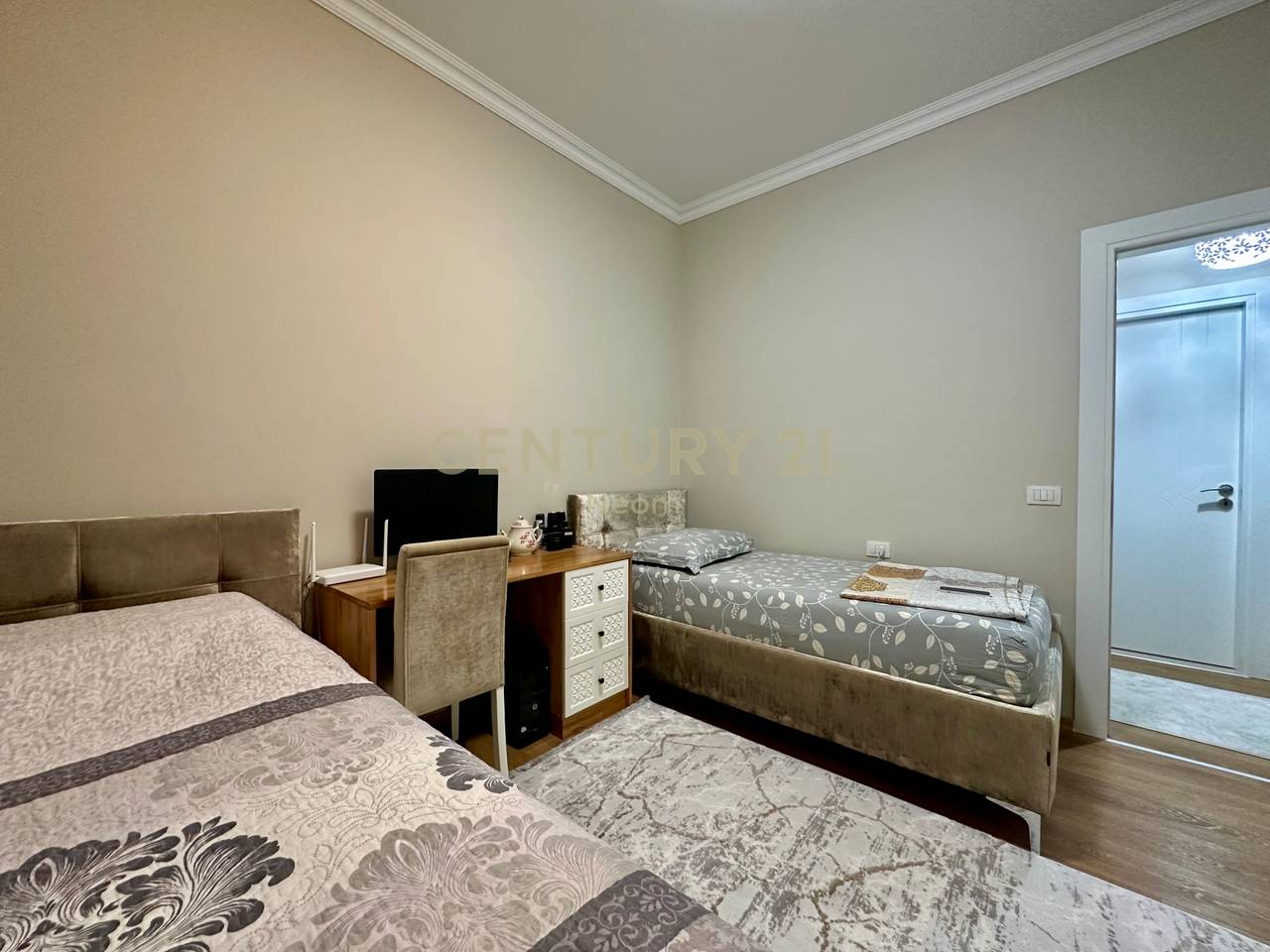 SHESIM, APARTAMENT 3+1+2, KOPSHTI ZOOLOGJIK!