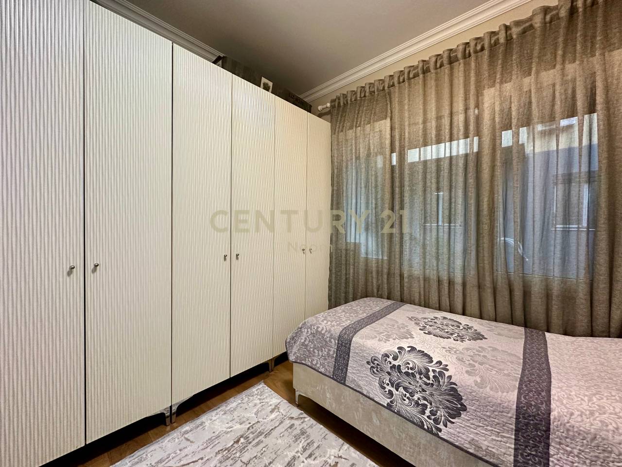 SHESIM, APARTAMENT 3+1+2, KOPSHTI ZOOLOGJIK!