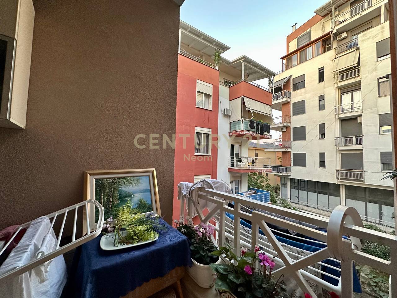 SHESIM, APARTAMENT 3+1+2, KOPSHTI ZOOLOGJIK!