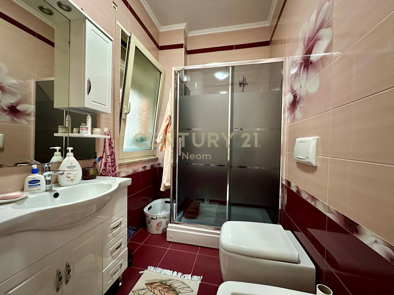 SHESIM, APARTAMENT 3+1+2, KOPSHTI ZOOLOGJIK!