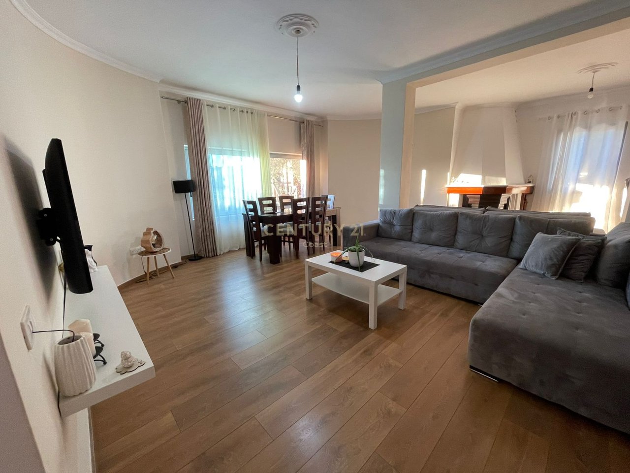 VILLA FOR SALE IN THE "PARTIZANI" NEIGHBORHOOD, VLORE!!