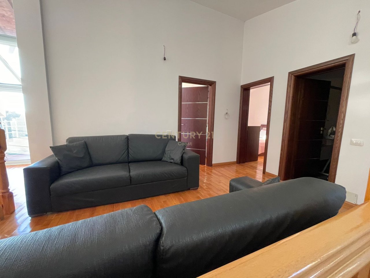 VILLA FOR SALE IN THE "PARTIZANI" NEIGHBORHOOD, VLORE!!