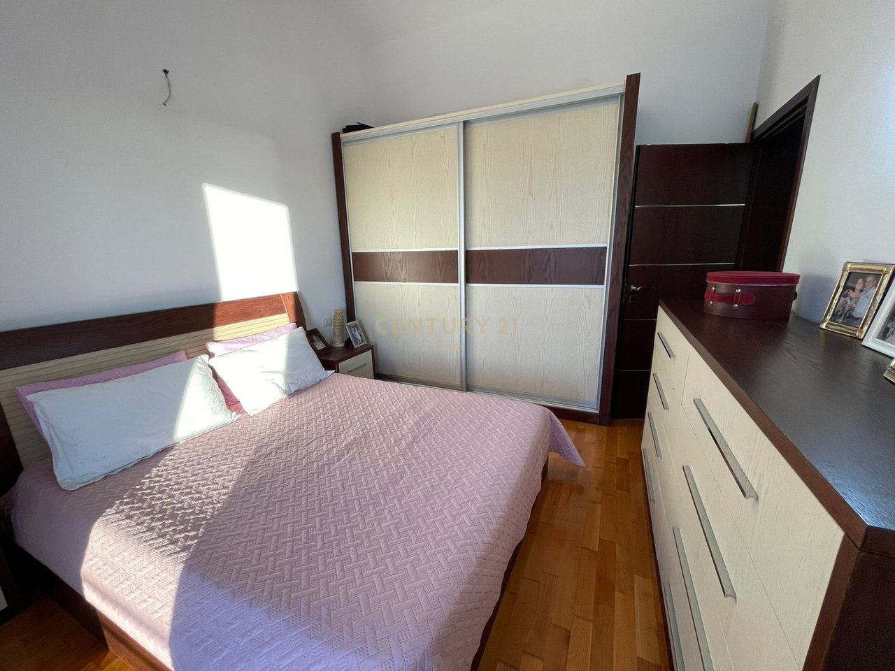 VILLA FOR SALE IN THE "PARTIZANI" NEIGHBORHOOD, VLORE!!