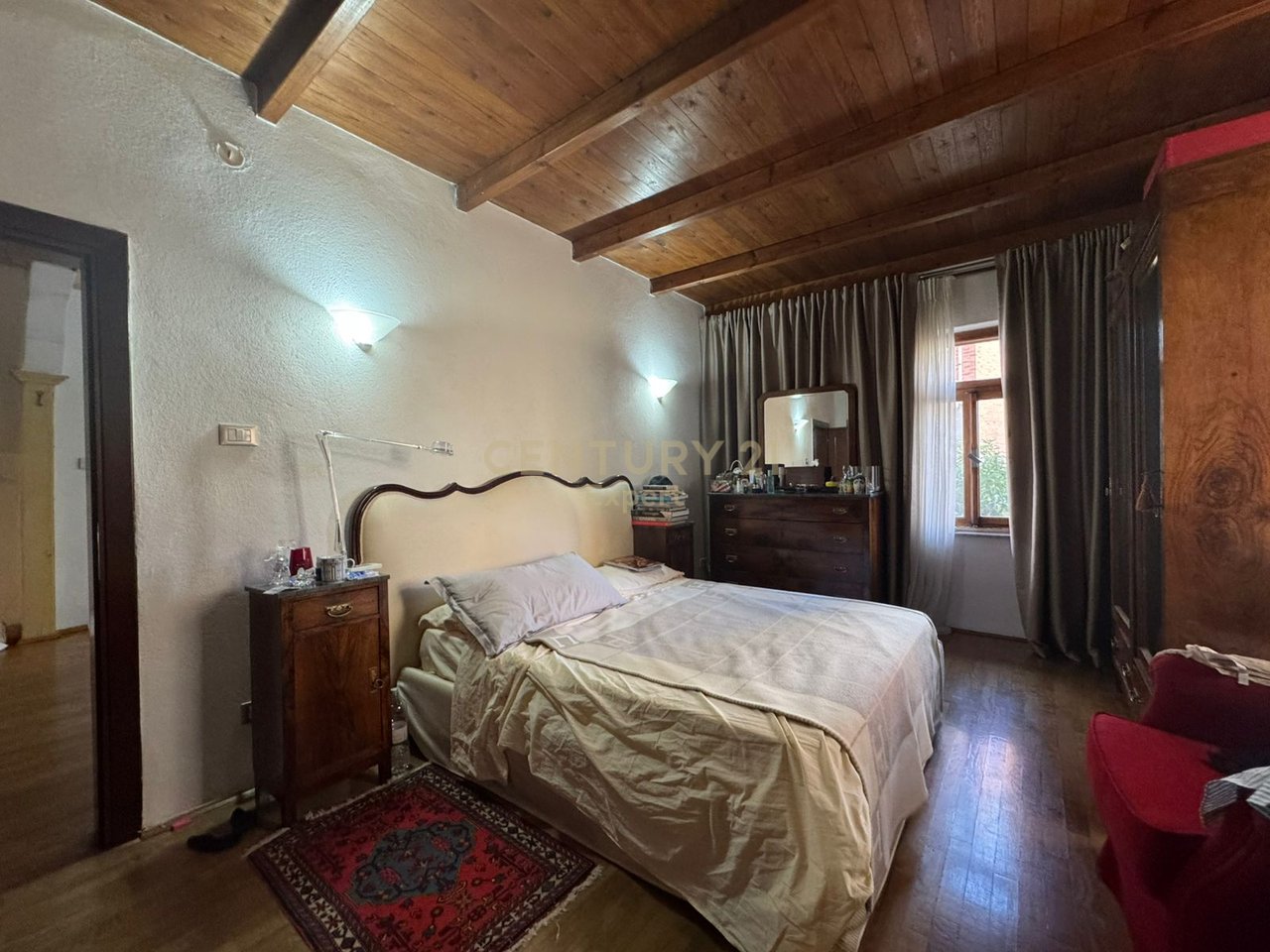 APARTMENT FOR RENT WITH YARD IN THE CENTER OF TIRANA!