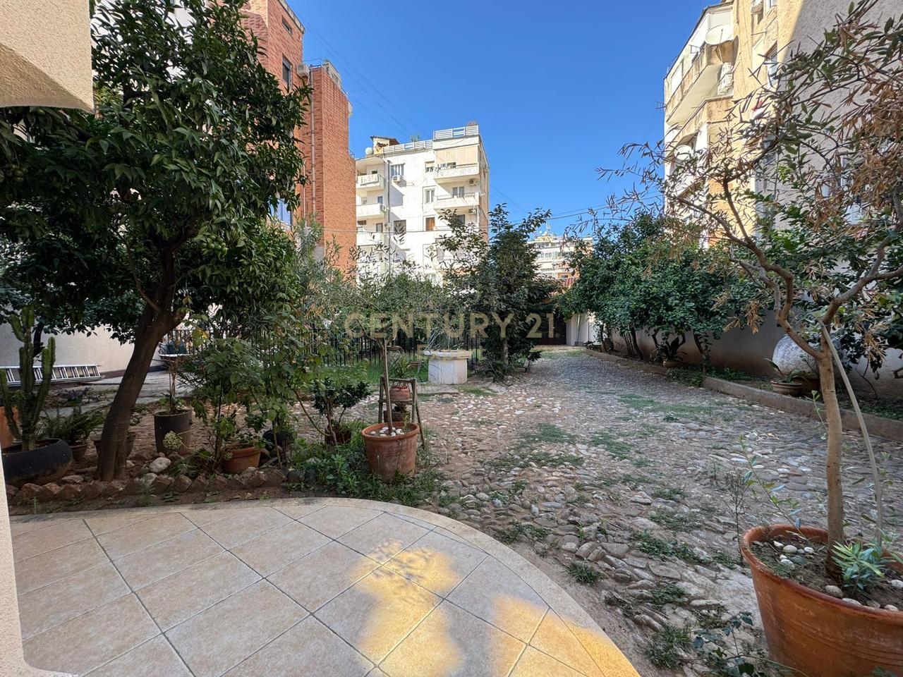 APARTMENT FOR RENT WITH YARD IN THE CENTER OF TIRANA!