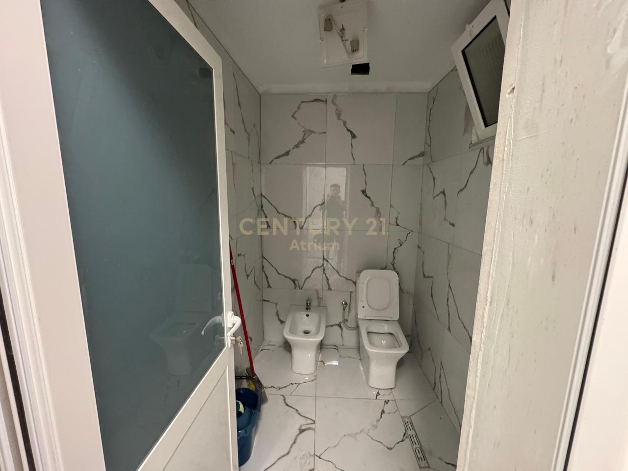 COMMERCIAL SPACE FOR RENT NEAR NISHERAKU BRIDGE CLOSE TO 'WHITE BAR' !!