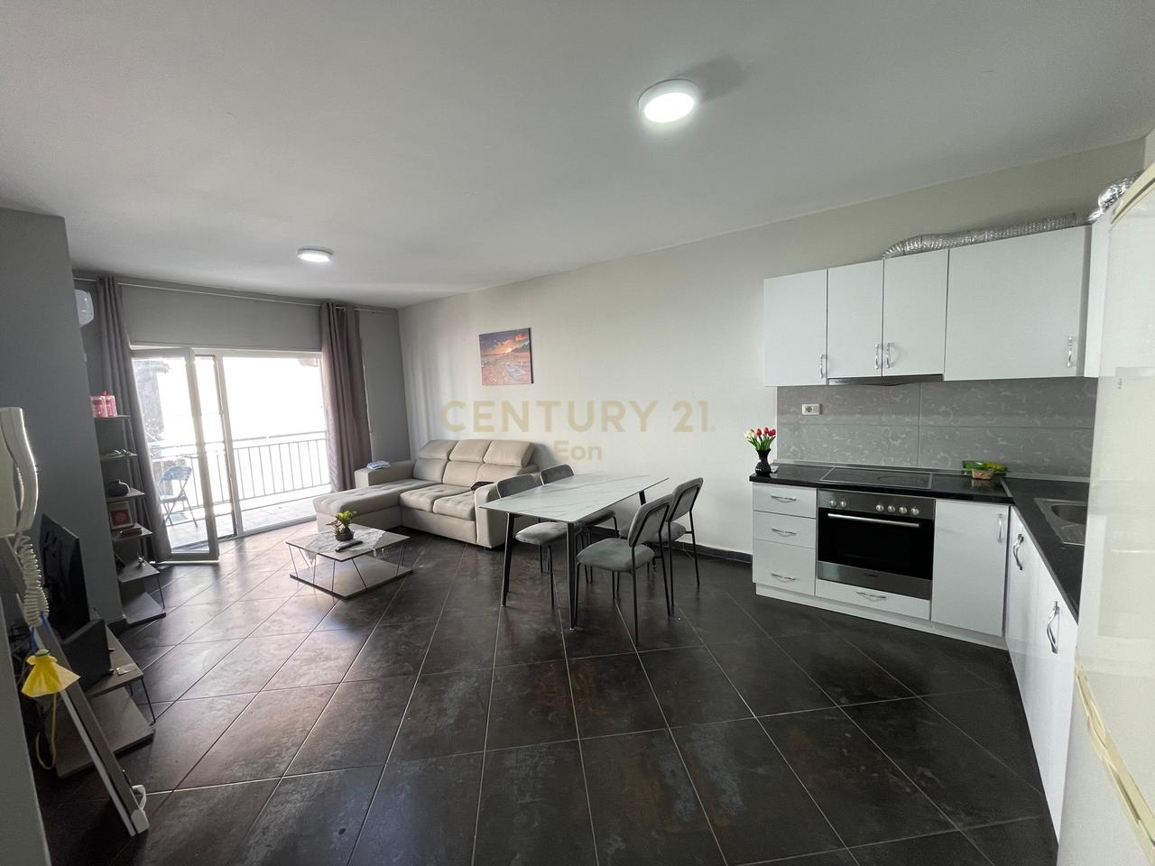 Apartament 1+1 Me Qira në Plazh Stacioni i parë, Durrës !!!