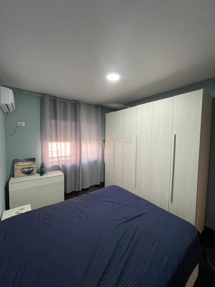 Apartament 1+1 Me Qira në Plazh Stacioni i parë, Durrës !!!