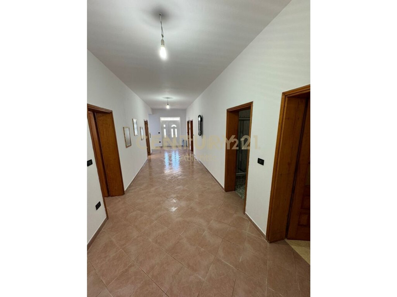 VILLA FOR RENT ON THE BEACH!