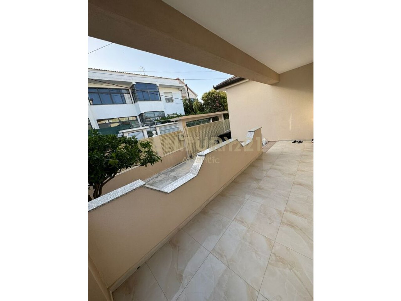 VILLA FOR RENT ON THE BEACH!