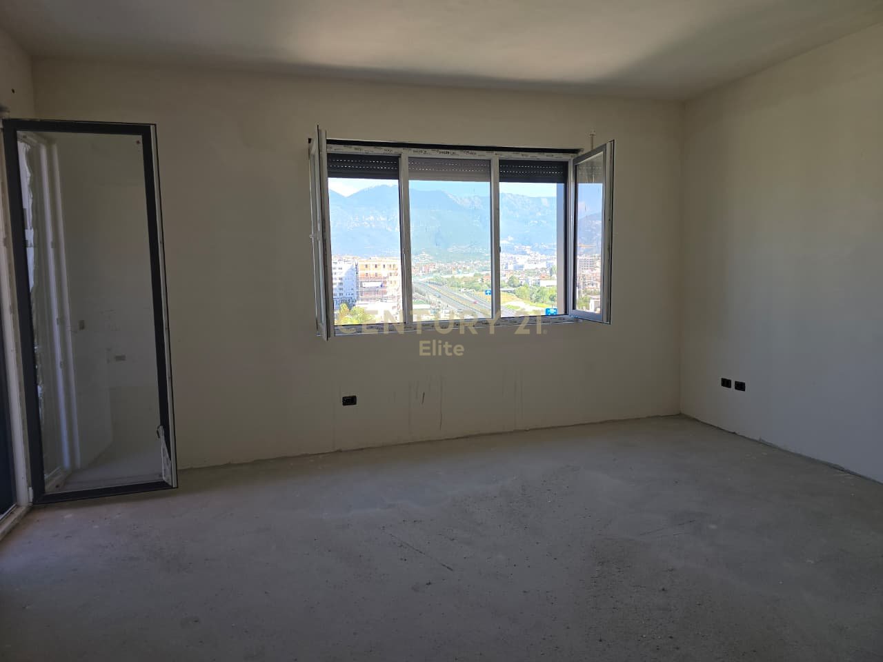 Apartament OKAZION ne Shtije 1+1 ne Rezidencen Hallaci, Paskuqan!