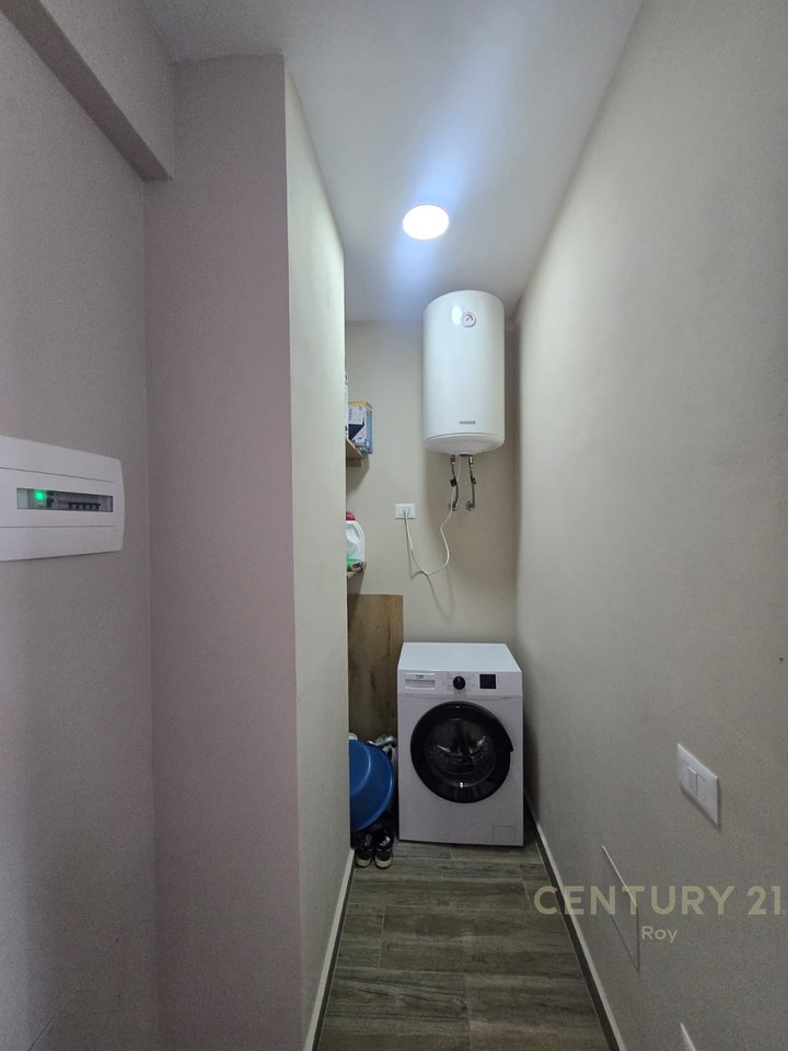 SHITET APARTAMENT 1+1 TE MALI I ROBIT !