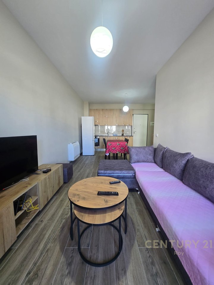 SHITET APARTAMENT 1+1 TE MALI I ROBIT !