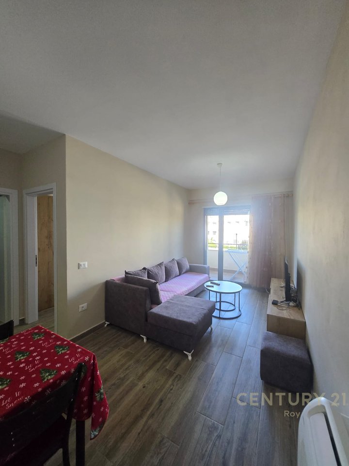 SHITET APARTAMENT 1+1 TE MALI I ROBIT !
