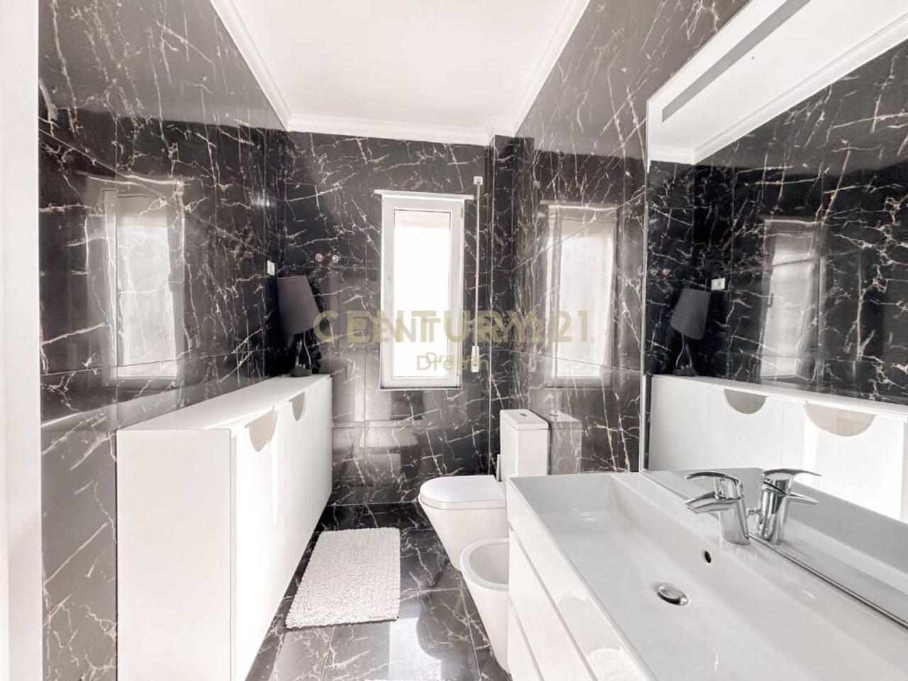 SHITET APARTAMENT 3+1+2+POST PARKIMI TEK KOPSHTI BOTANIK ‼️