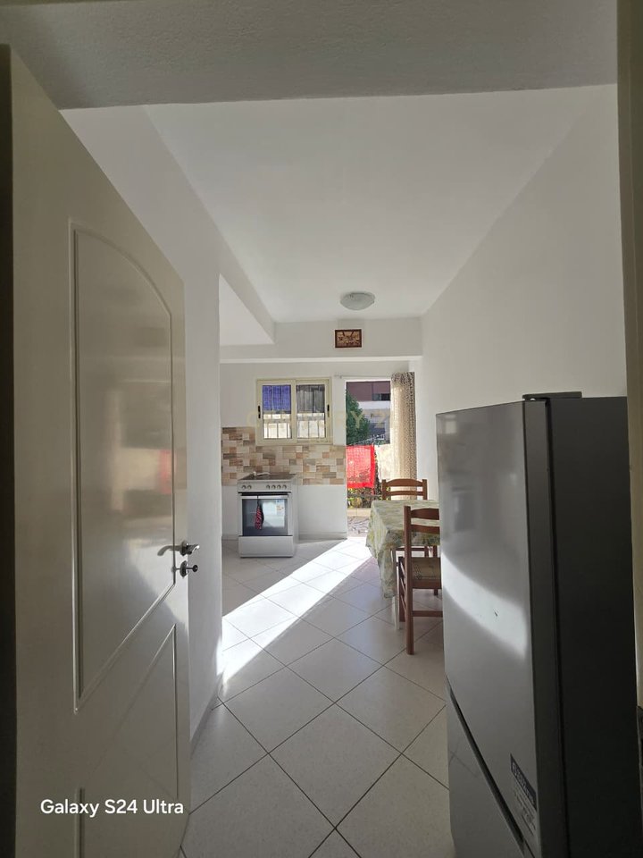 1+1 Apartment for Rent near the Hospital, Durrës!