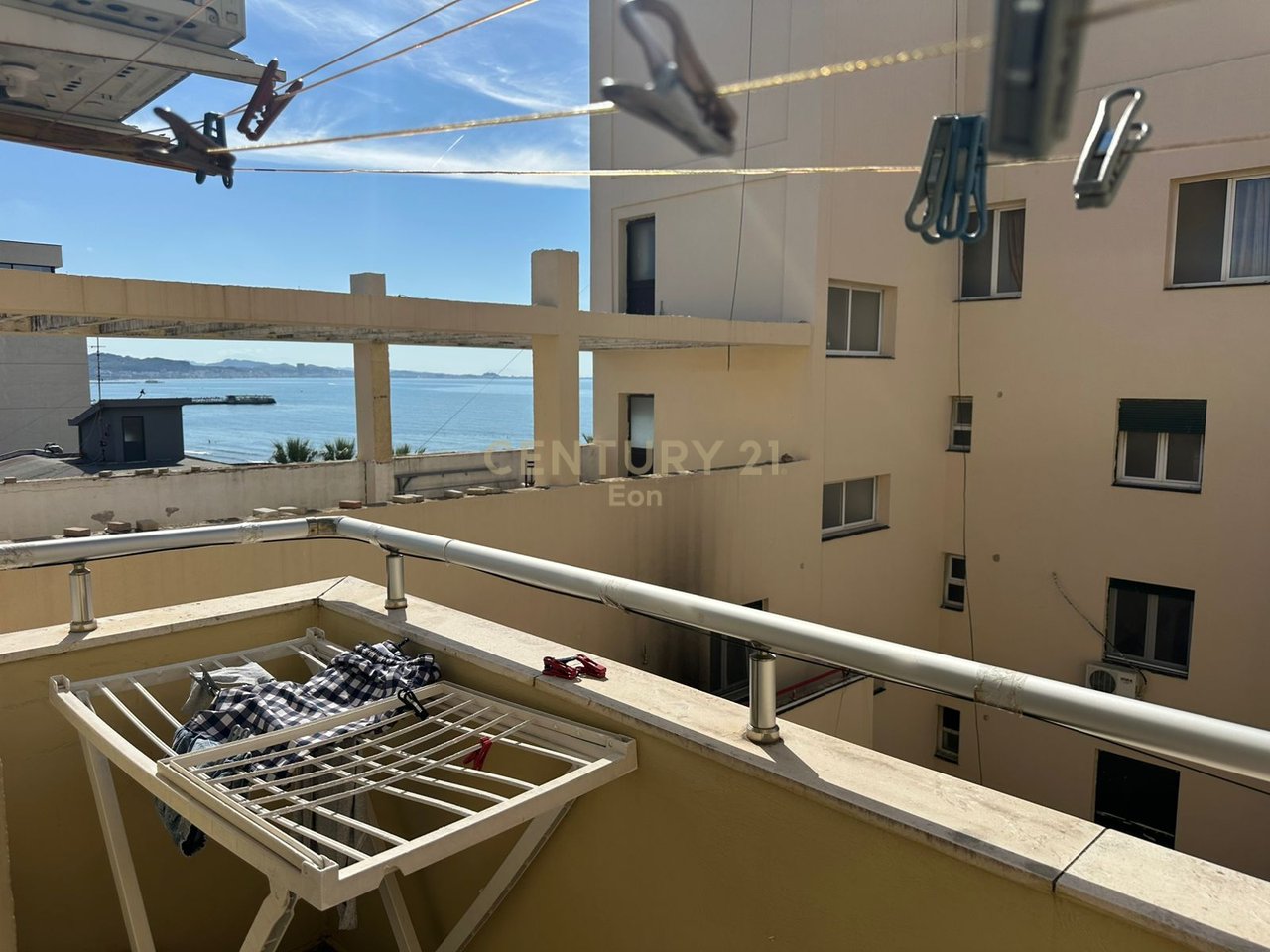 APARTMENT 2+1 FOR SALE SEA VIEW 20m FROM THE SEA, ON THE BEACH NEAR DAJLANI BRIDGE, DURRES !