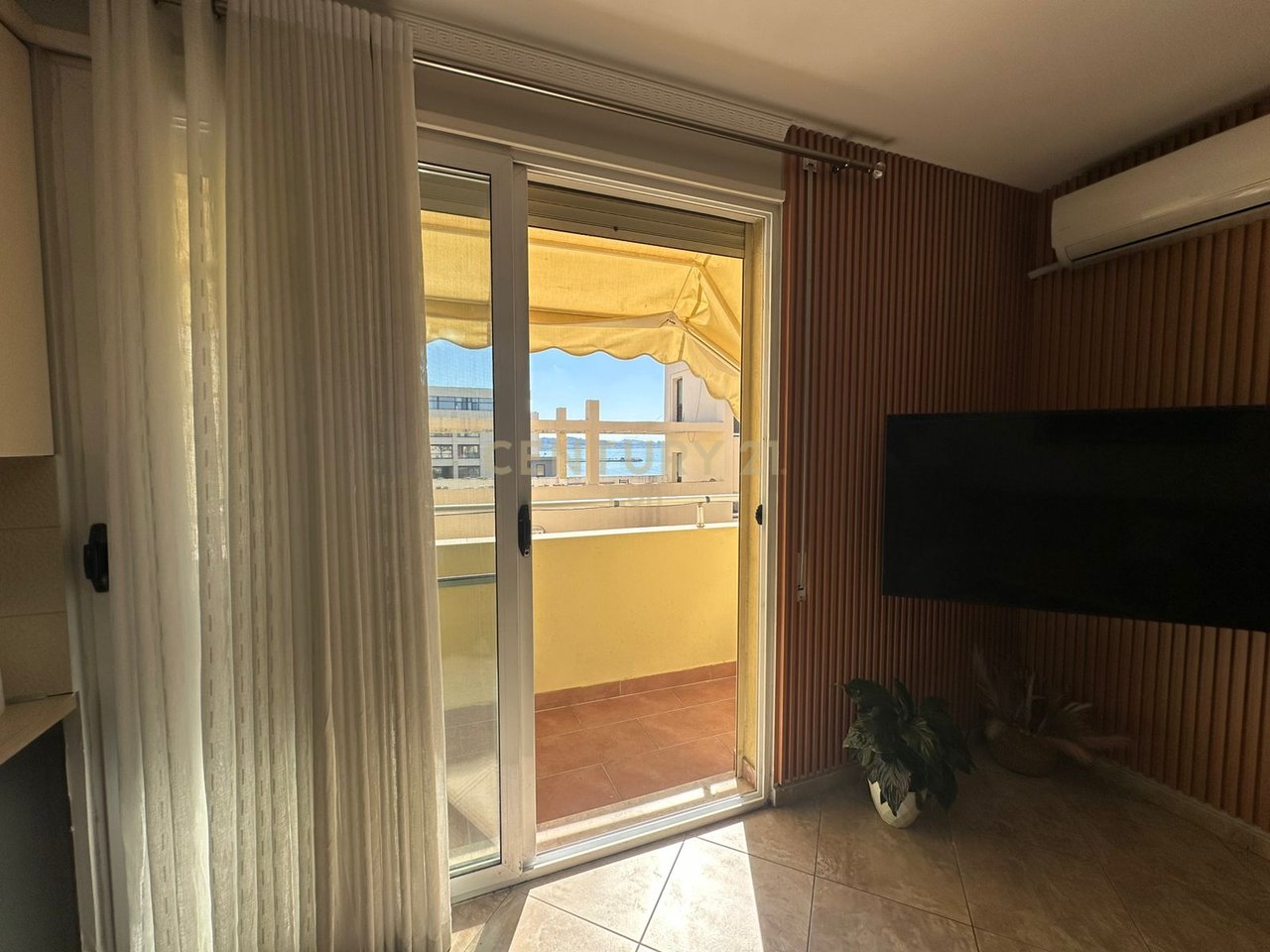 APARTMENT 2+1 FOR SALE SEA VIEW 20m FROM THE SEA, ON THE BEACH NEAR DAJLANI BRIDGE, DURRES !