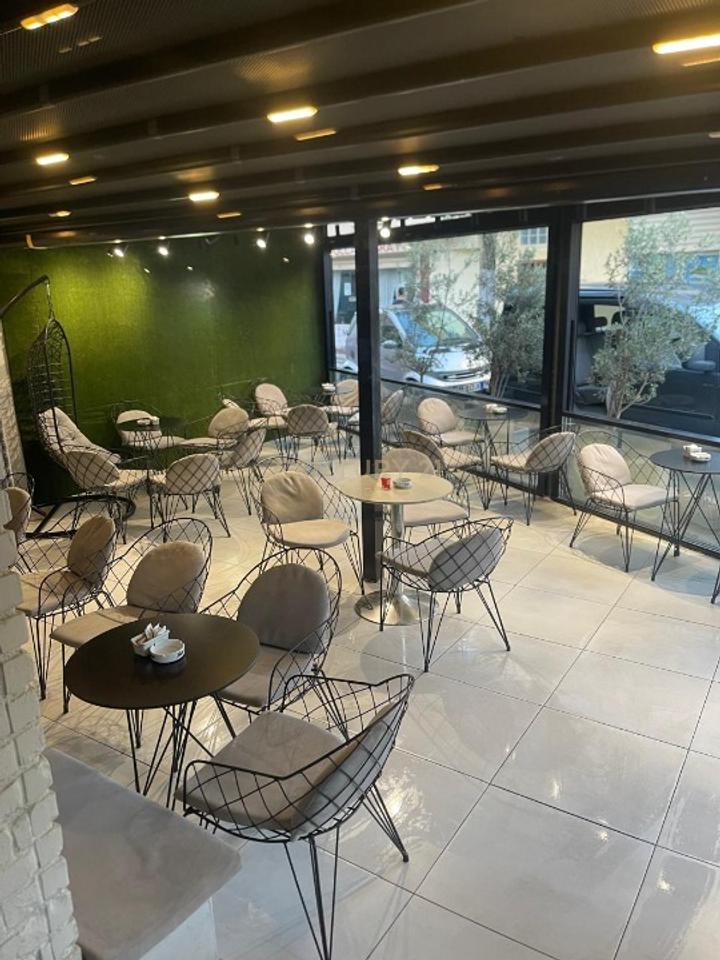 BUSINESS SIGN BAR, FAST-FOOD/CREPERIE NEAR THE VASIL SHANTO INTERSECTION !!