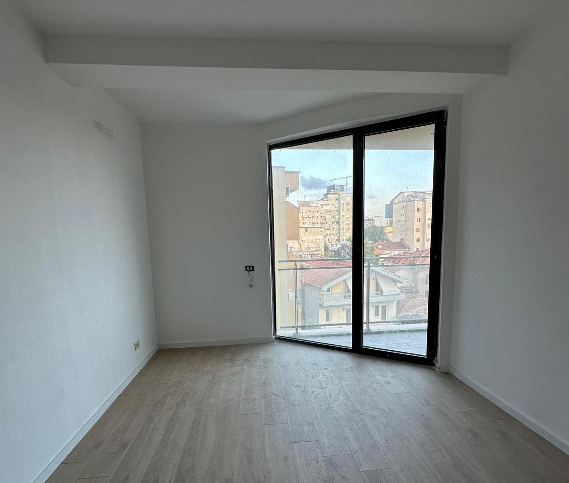APARTAMENT 1+1 PER ZYRA ME QIRA TEK GOLDEN TOWER RESIDENCE !