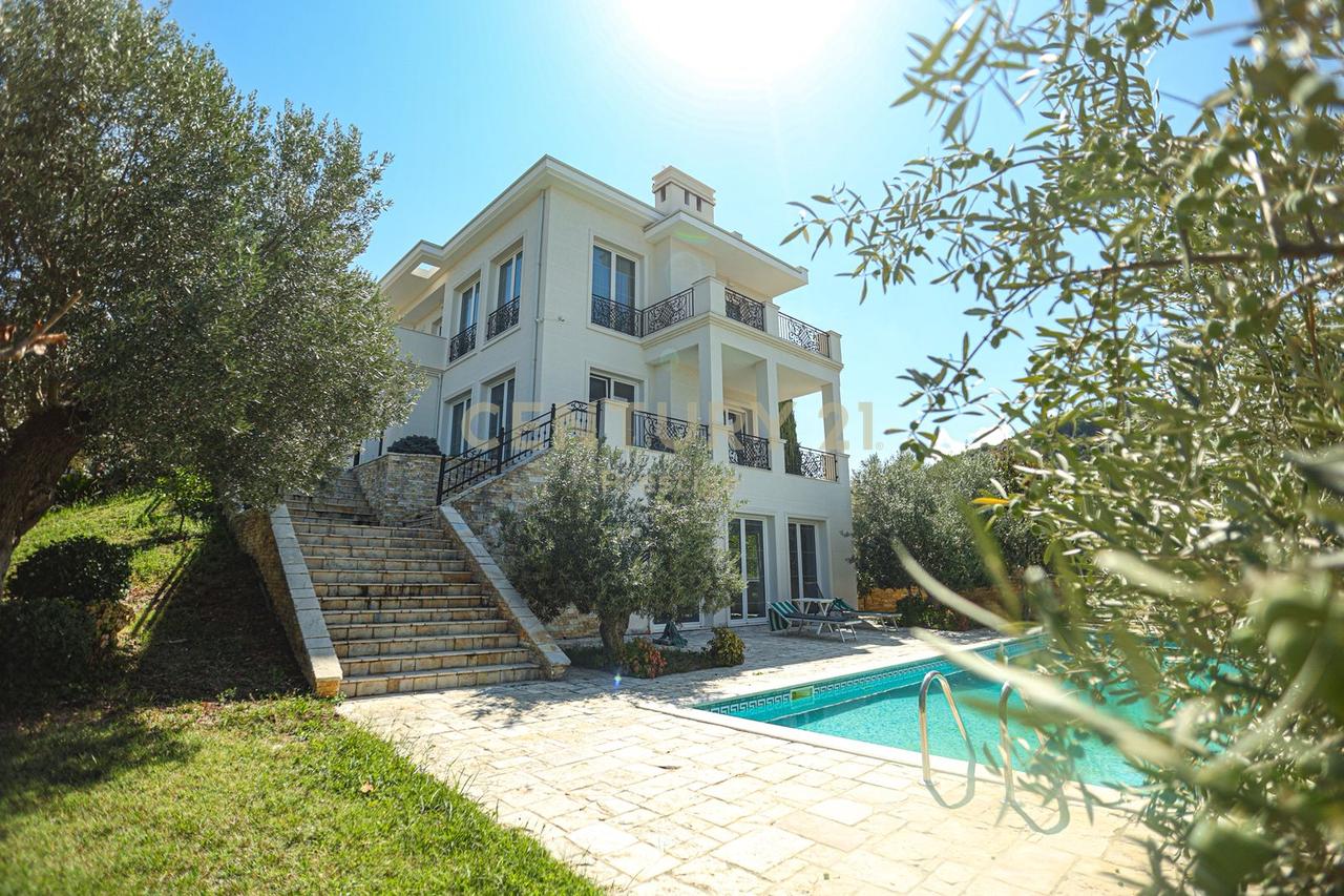 VILE LUKSOZE ME QIRA, LIQENI I THATE, TIRANE!