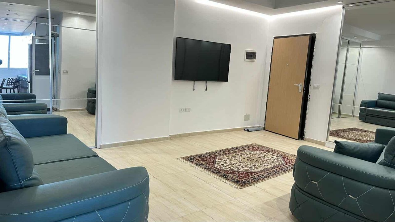 STUDIO IN AFFITTO SU STRADA TRANSBALLKANICA!