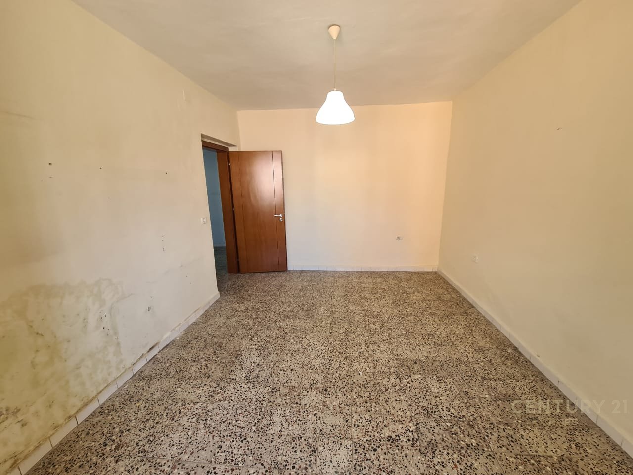 APPARTAMENTO 1+1+RIPOSTIGLIO SOLO IL 21 DICEMBRE!